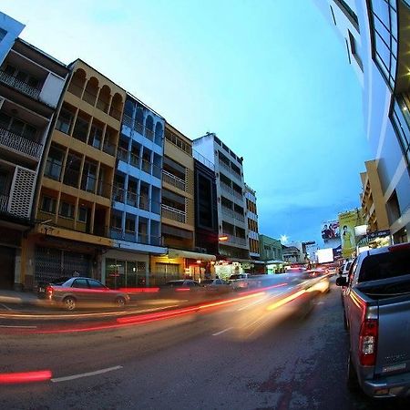 The Hive Hatyai Hostel Hat Yai Exterior photo