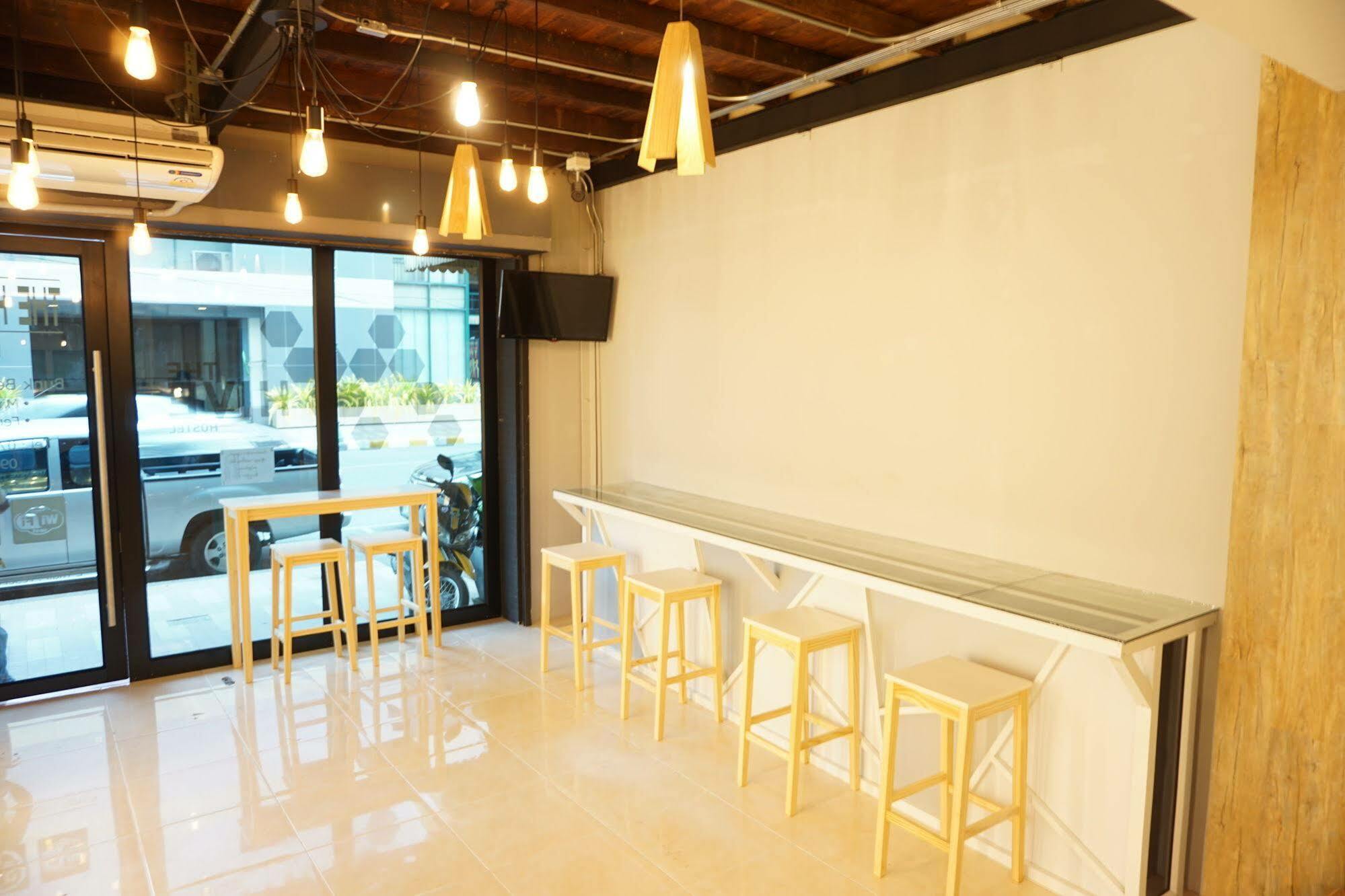 The Hive Hatyai Hostel Hat Yai Exterior photo